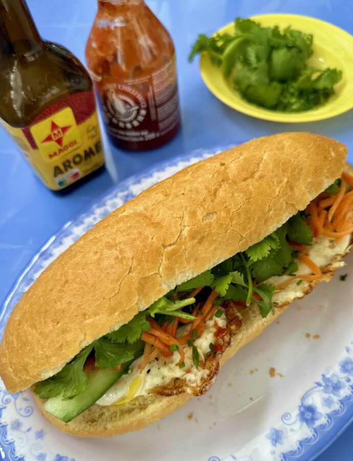 Bánh Mì med Spejlæg (Bánh Mì Trứng Ốp La)